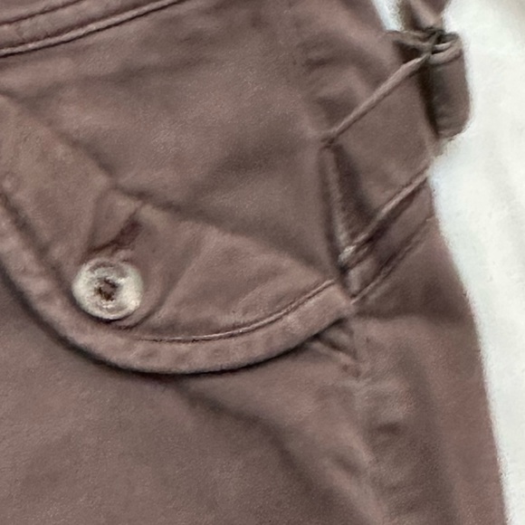 BCBGeneration Pocket Flap w/ Button RearPocket Design Stretchy Brown Jeans Faded - Picture 13 of 14